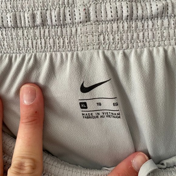 Nike Training Shorts - Picture 3 of 3